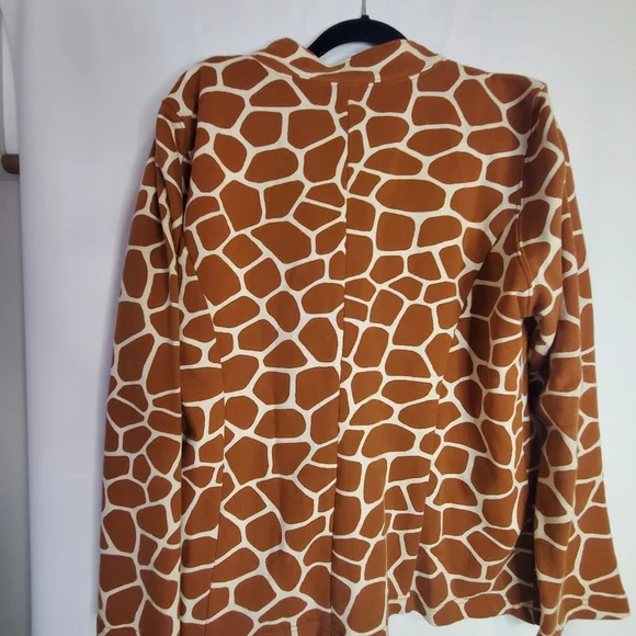 Isaac Mizrahi Size L Giraffe print double gold button 100% Cotton jacket - Picture 7 of 10